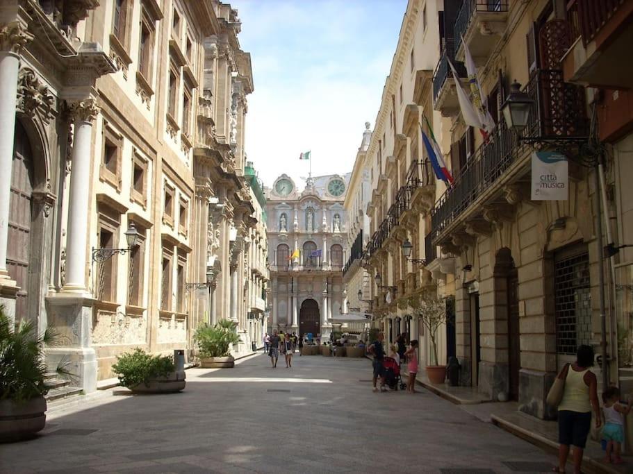 Apartament Centro Storico-Imbarcadero Per Le Isole***** Trapani Zewnętrze zdjęcie