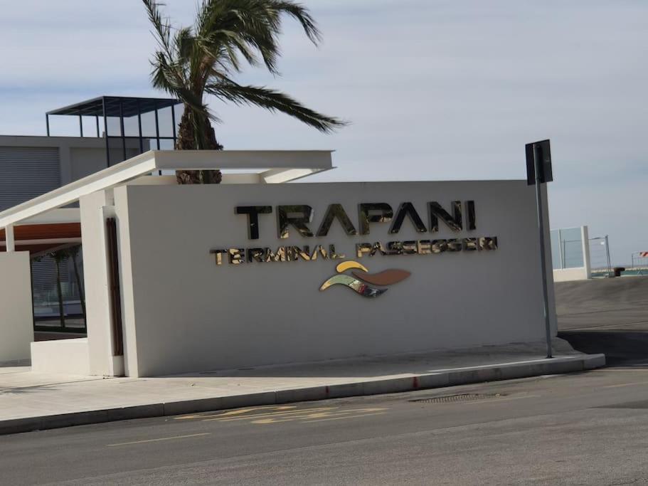 Apartament Centro Storico-Imbarcadero Per Le Isole***** Trapani Zewnętrze zdjęcie